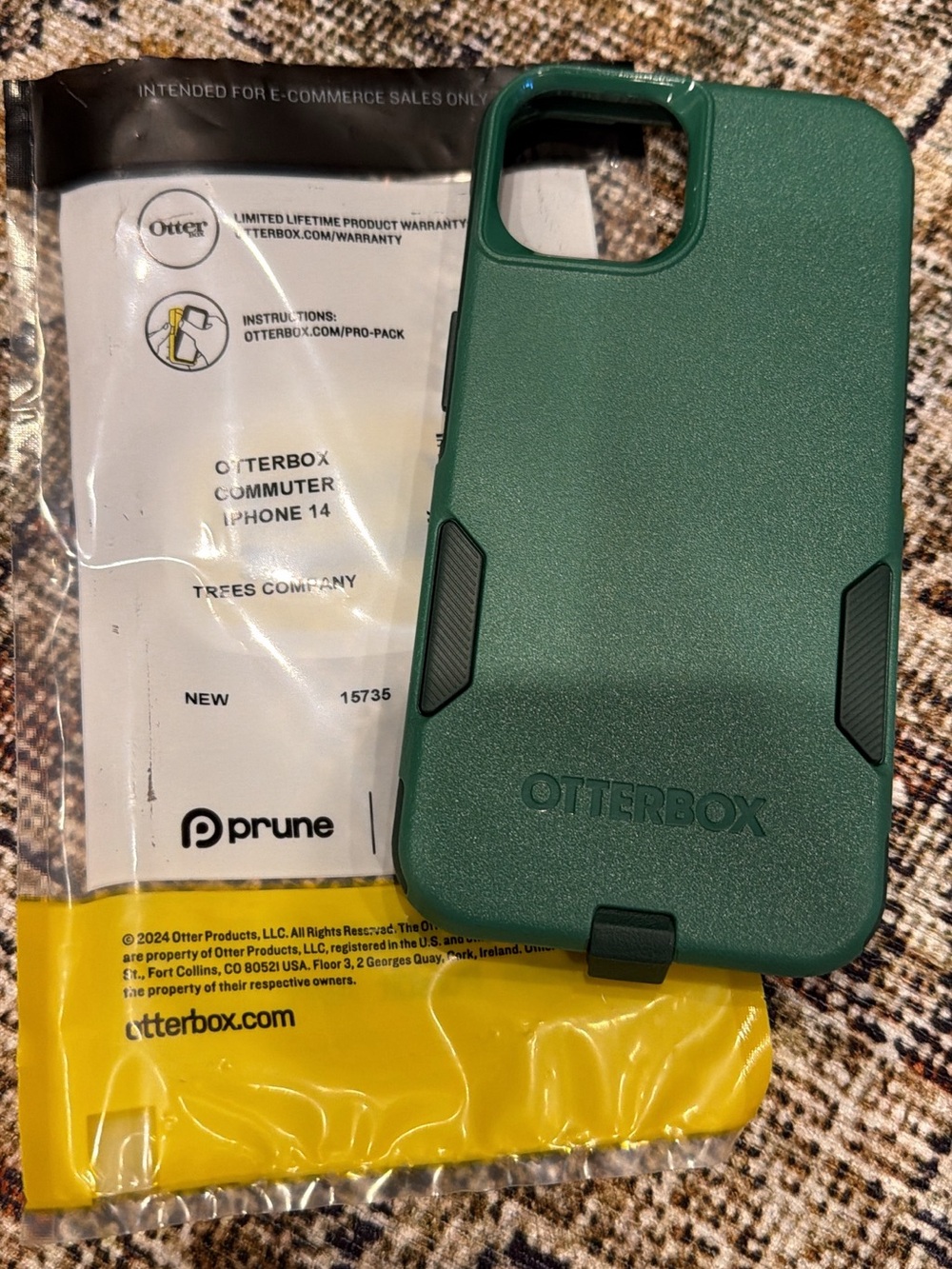OtterBox Commuter Series iPhone 14 Case - Dark Green with Black Accents